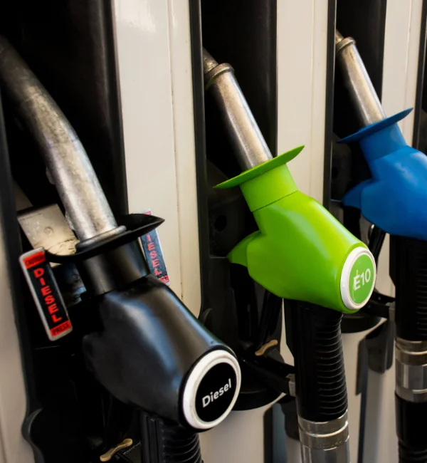 Diesel o benzina? Quanto costa davvero mantenere un’auto nel 2026